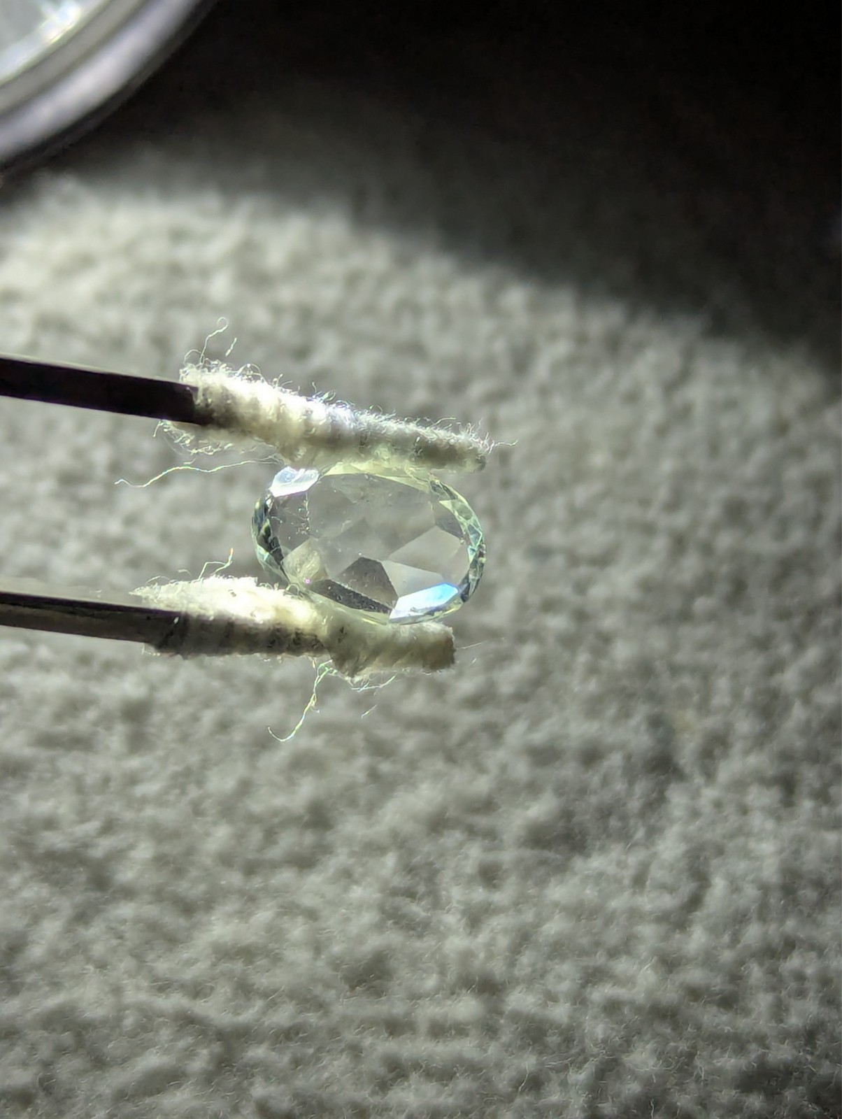 Aquamarine Clear Faceted Gemstone 2.3 carat (0.47g) 10.3 x 7.0 x 5.0 mm