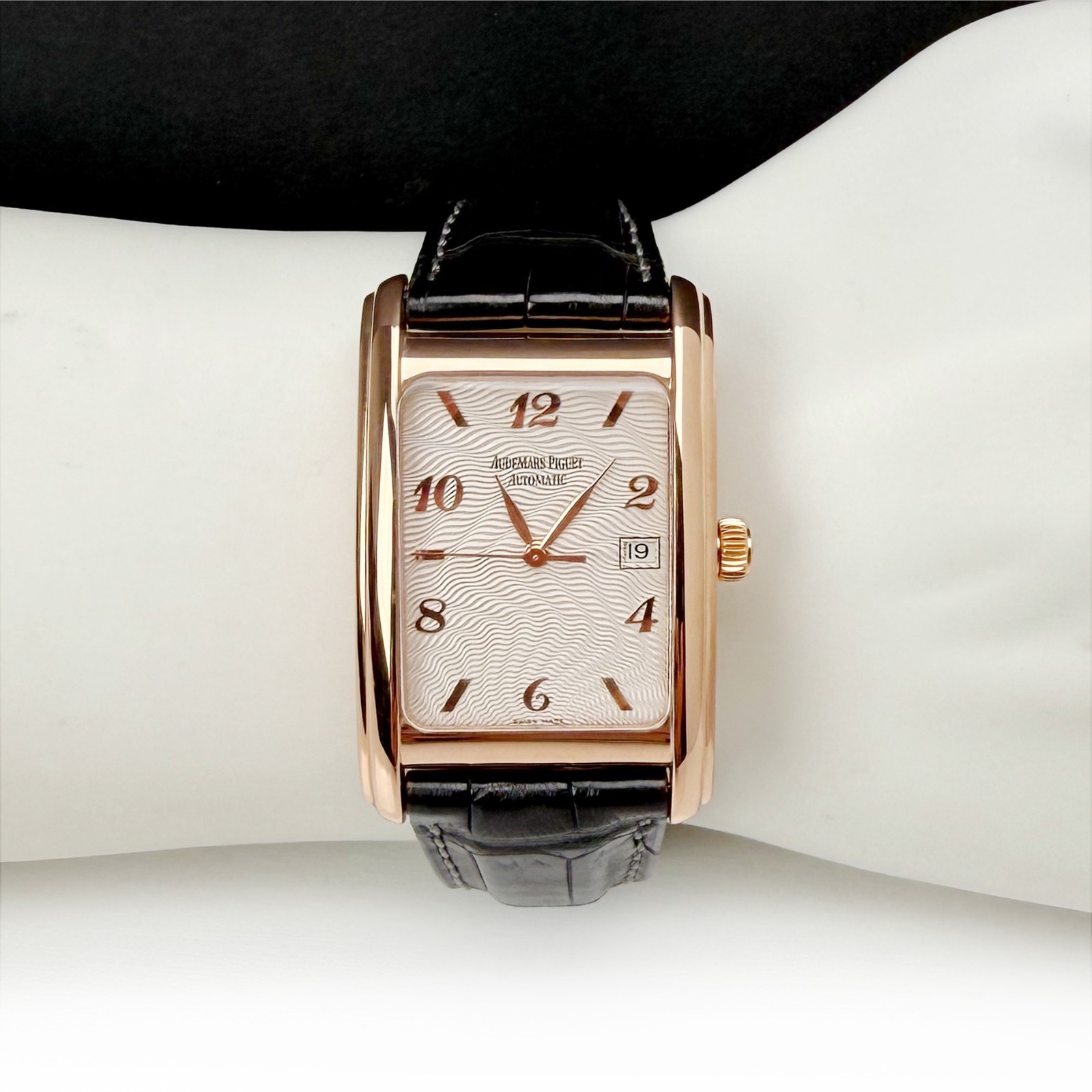 Audemars Piguet Edward Piguet Date Automatic 15121OR.OO.A002CR.01 Gold Watch