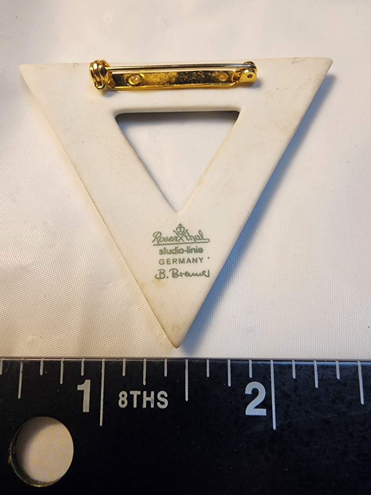 ​VINTAGE ROSENTHAL STUDIO-LINIE PORCELAIN BROOCH PIN – BJORN WIINBLAD