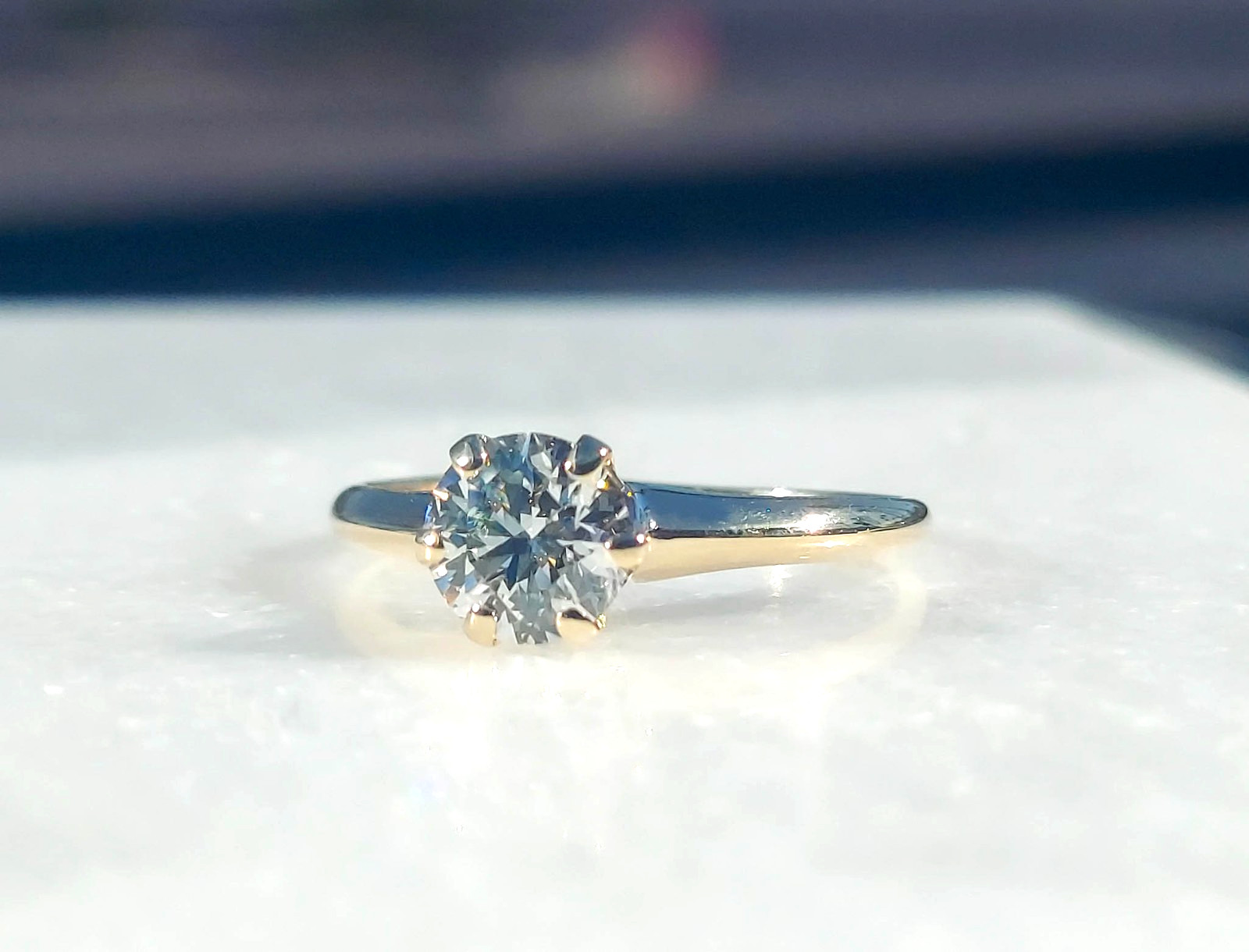 Engagement ring Size 8.25 10k gold ring, 1.0 carat certified. Solitaire ring