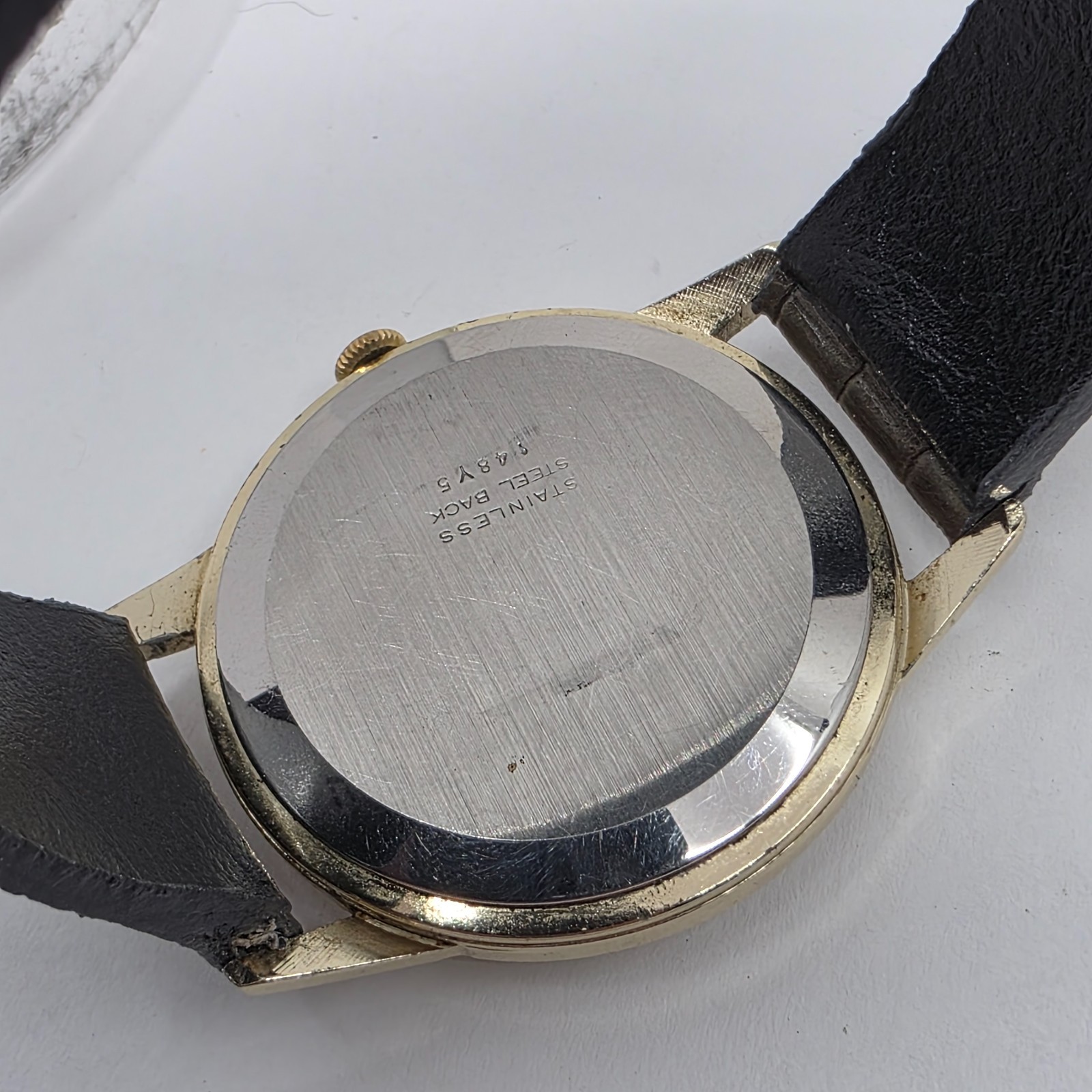 Aureole Swiss 17 Jewels Mens Vintage Manual Wind Watch 36mm