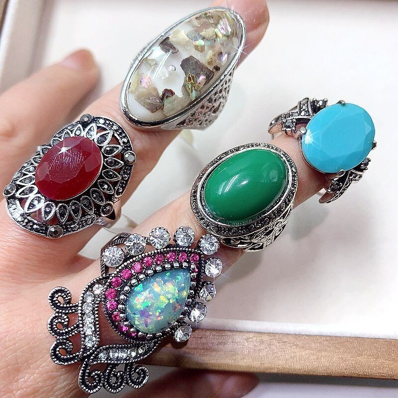 Wholesale 50pcs Lot Vintage Crystal Stone Mix Style Metal Jewelry Ring Men Women