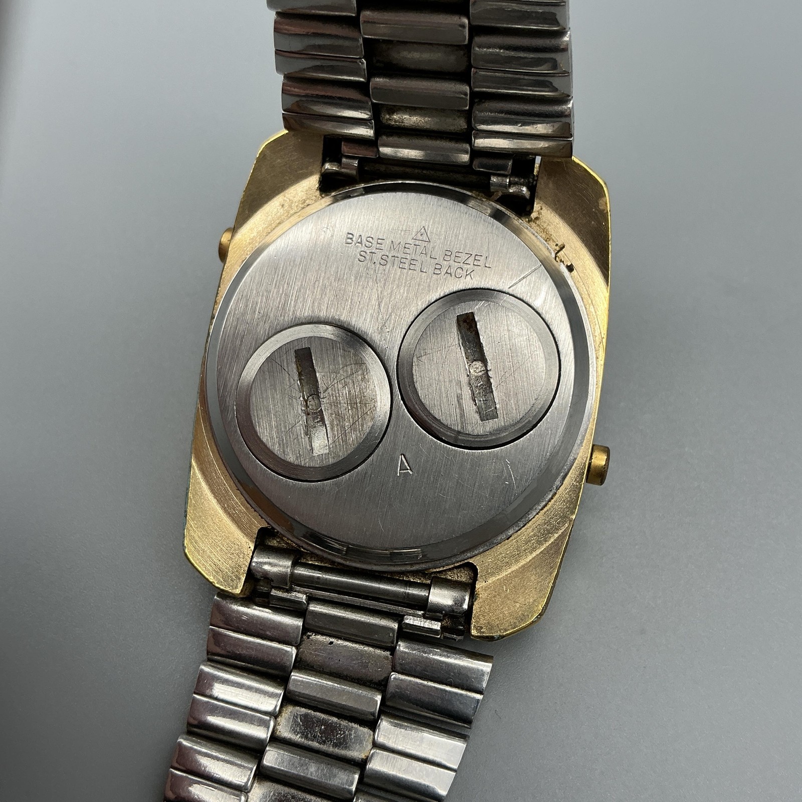Vintage CompuChron Mens Watch 35mm Red LED Digital Gold Tone New Battery 7″