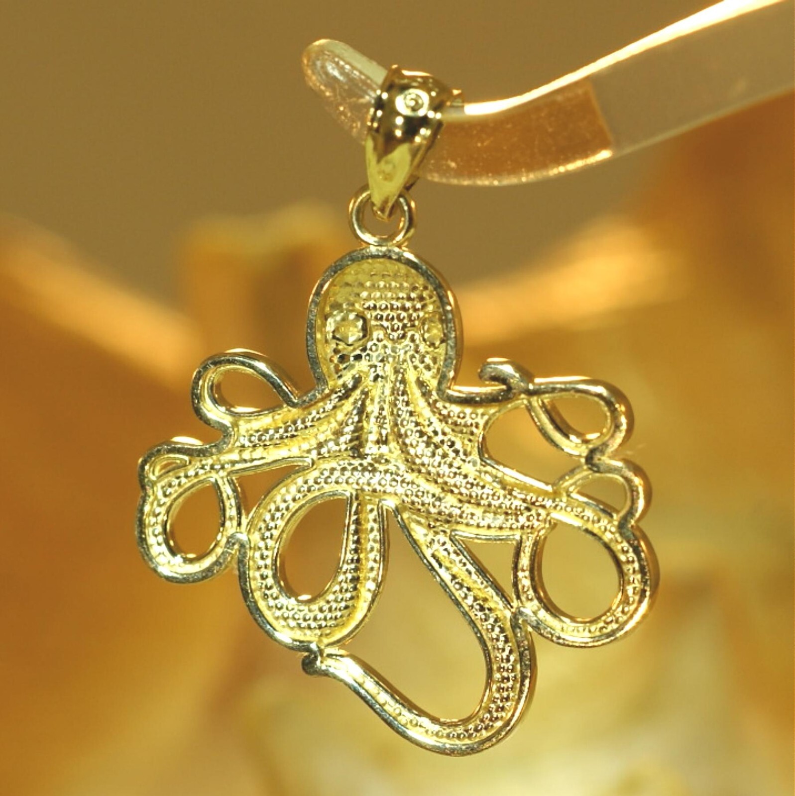 21.5MM SOLID 14K YELLOW GOLD SHINY TEXTURED HAWAIIAN HE’E TAKO OCTOPUS PENDANT