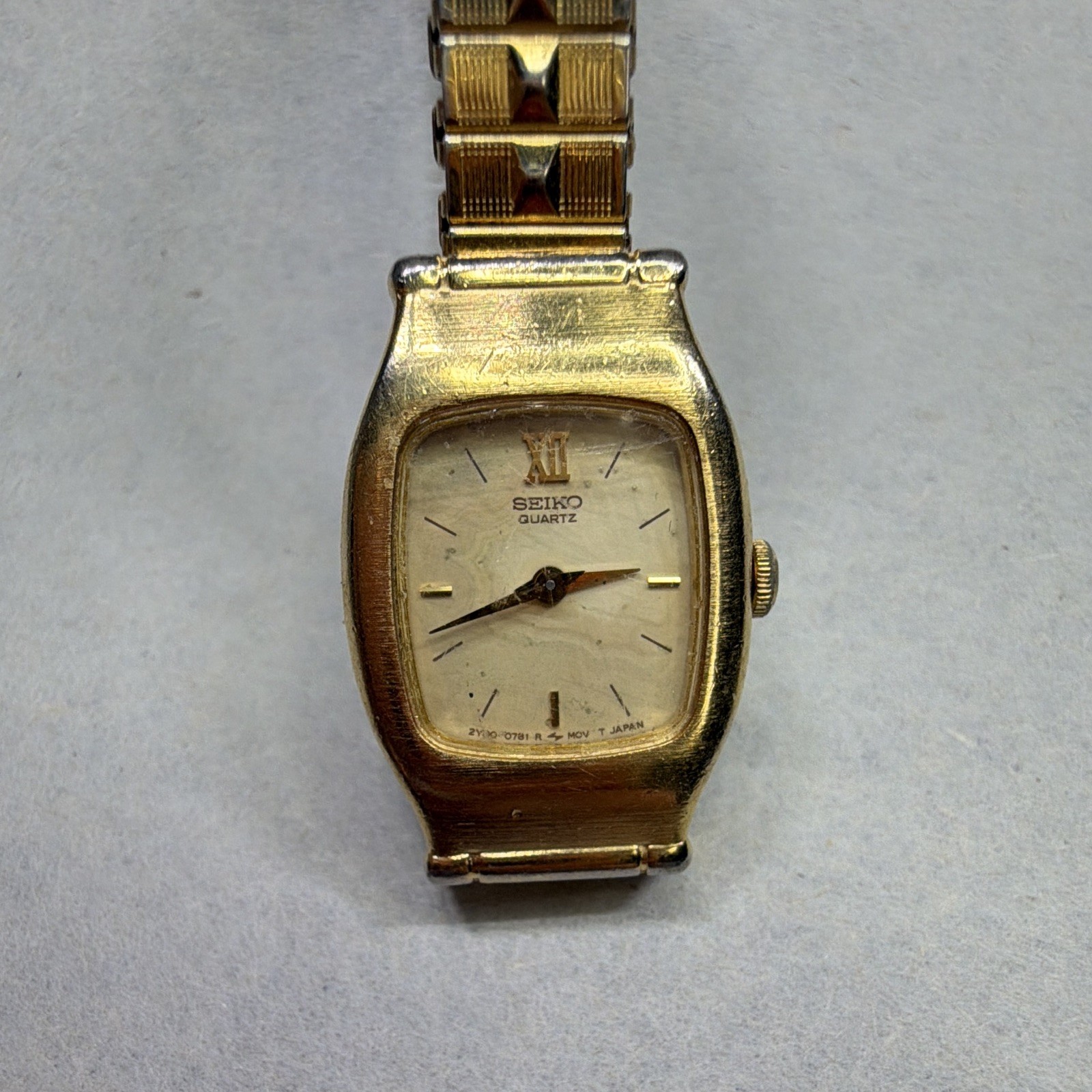 Seiko Quartz Women’s Tonneau Gold Tone Bracelet Watch White Dial Roman/Stick