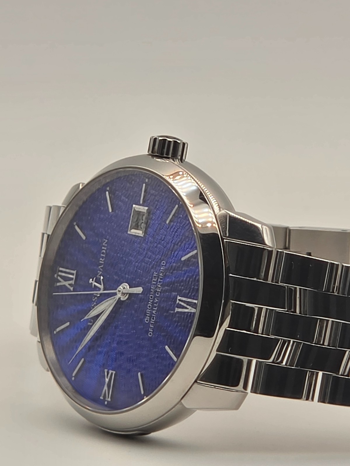 Ulyess Nardin 8153-111 Rare with factory Bracelet