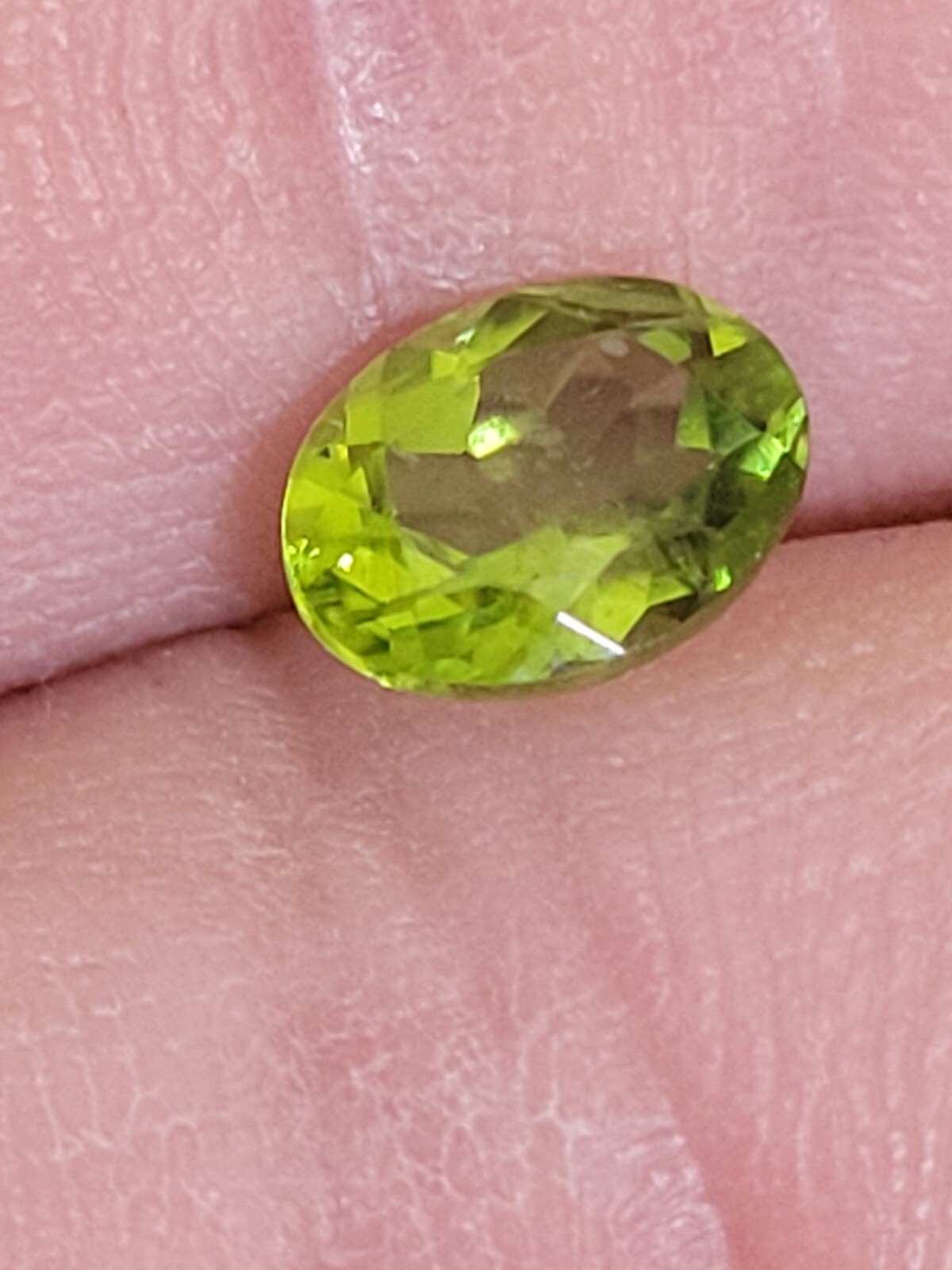 GLI Certified 1.45Ct Natural Peridot Olive Green Pakistan Unheated Oval Gemstone