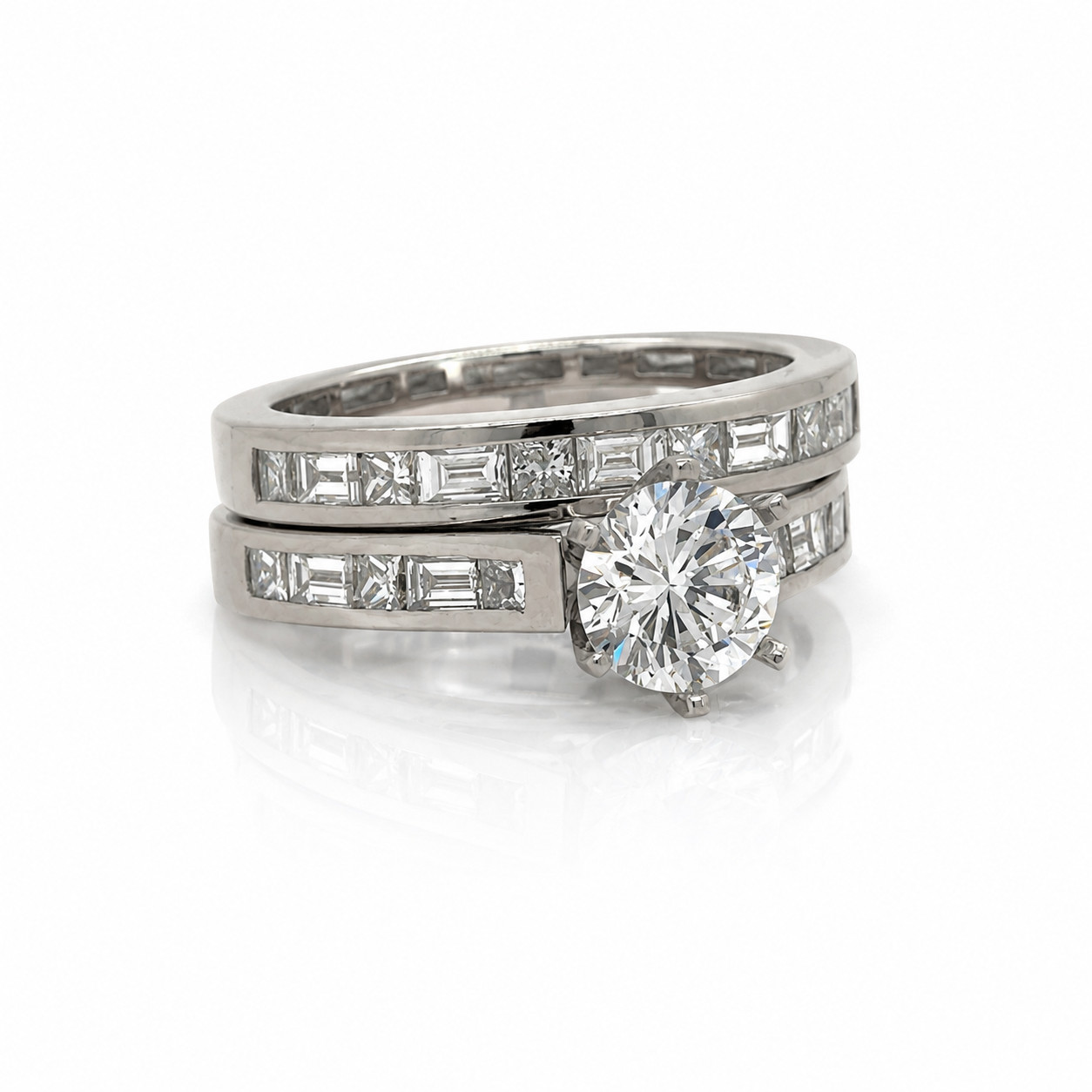Natural Diamond 1.55 Carat G Color VS Clarity Vintage Platinum Ring