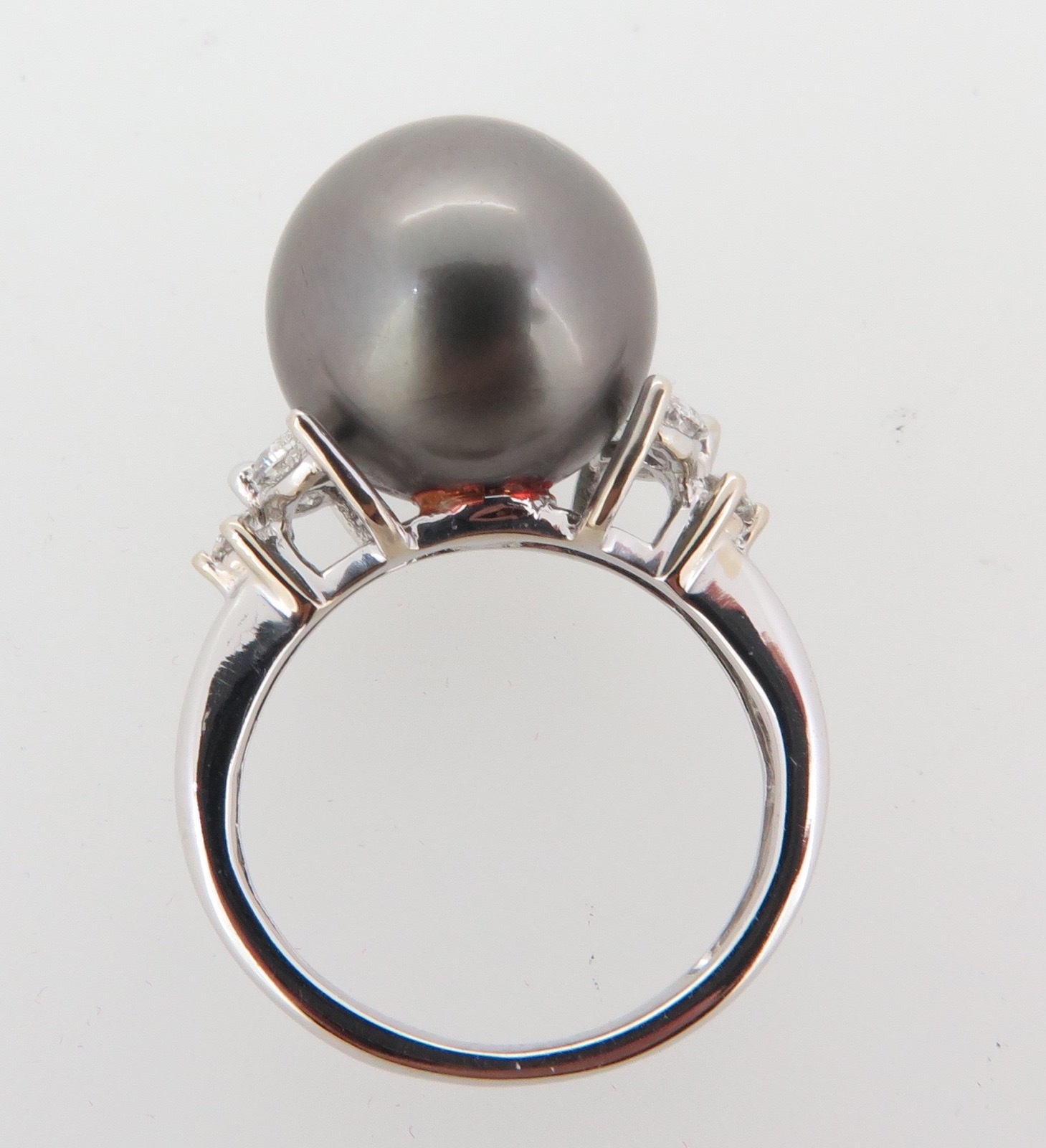 .A STUNNING TAHITIAN CULTURED PEARL & DIAMOND SET DRESS RING VAL $3810