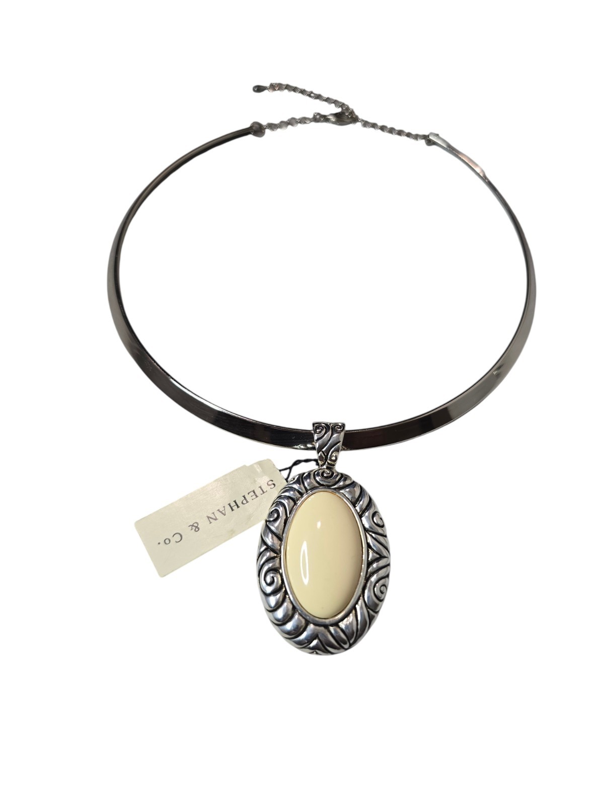 Stephan & Co Women’s Trendy Silver Plated Beige Choker Necklace NWT