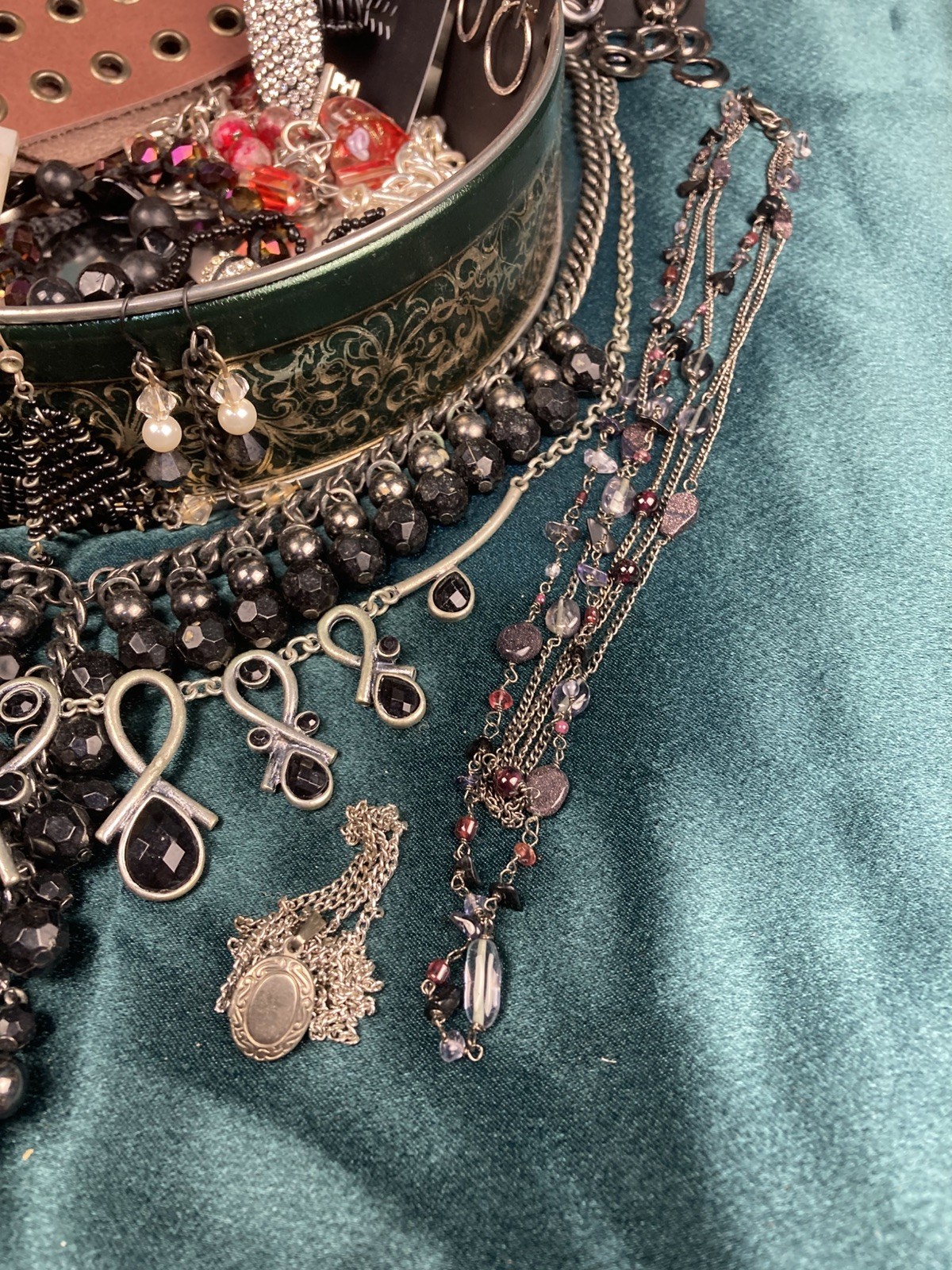 20 Lot Gothic Inspired Costume Jewelry Romance Goth Earring Emo Box Included