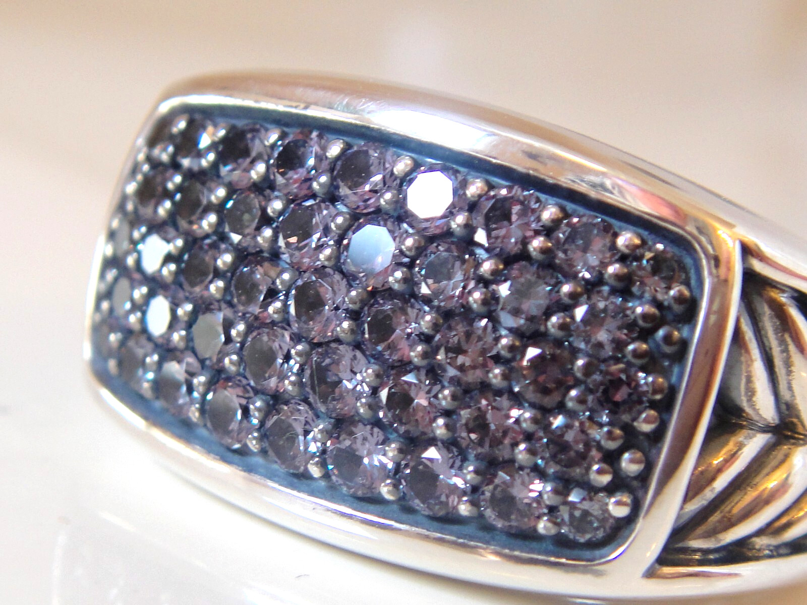 DAVID YURMAN SILVER MENS CHEVRON COLOR CHANGE GARNET RING