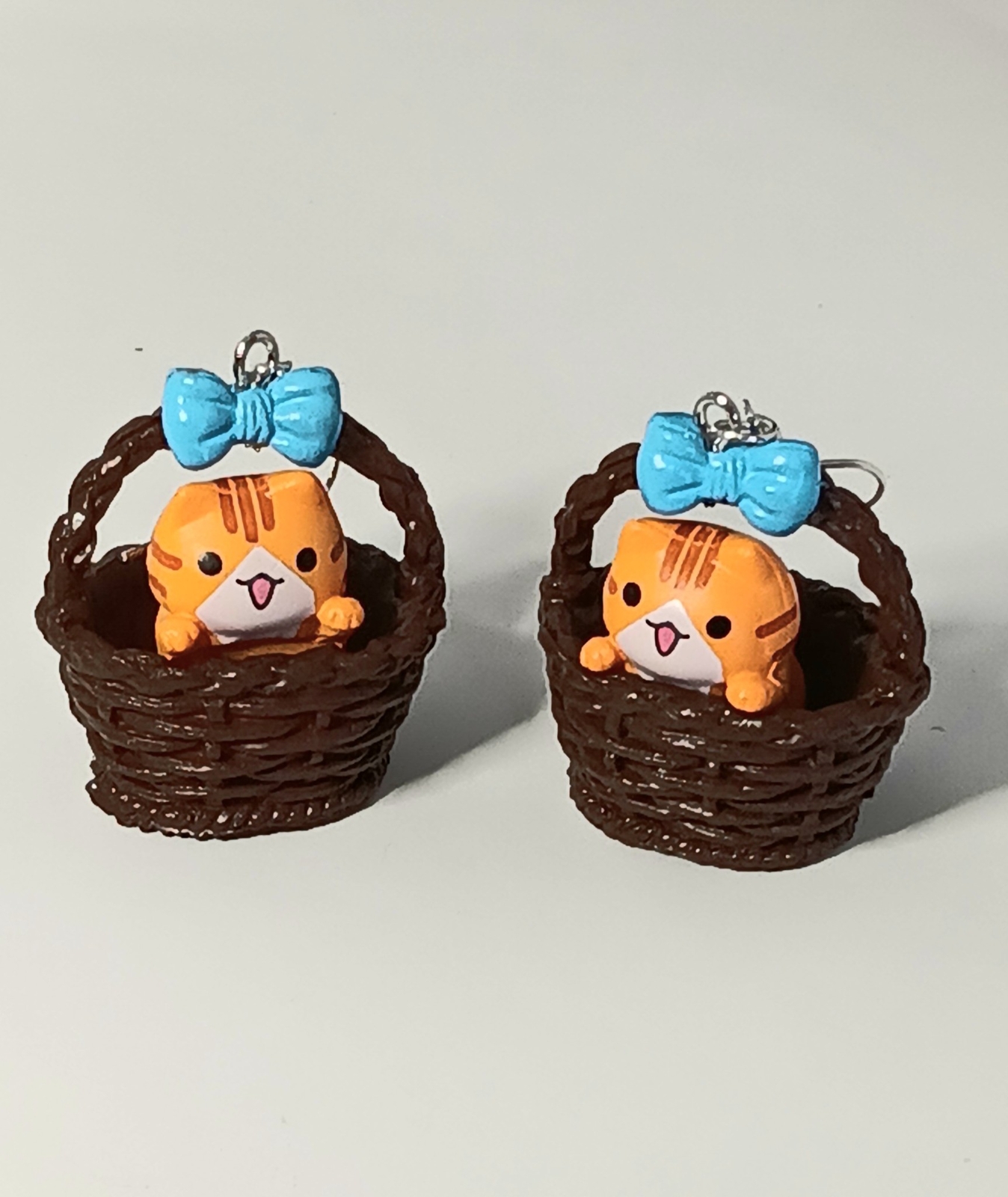 Orange Tabby Cat in a Basket Dangle Earrings Jewelry appx 1.5 inch Long NEW