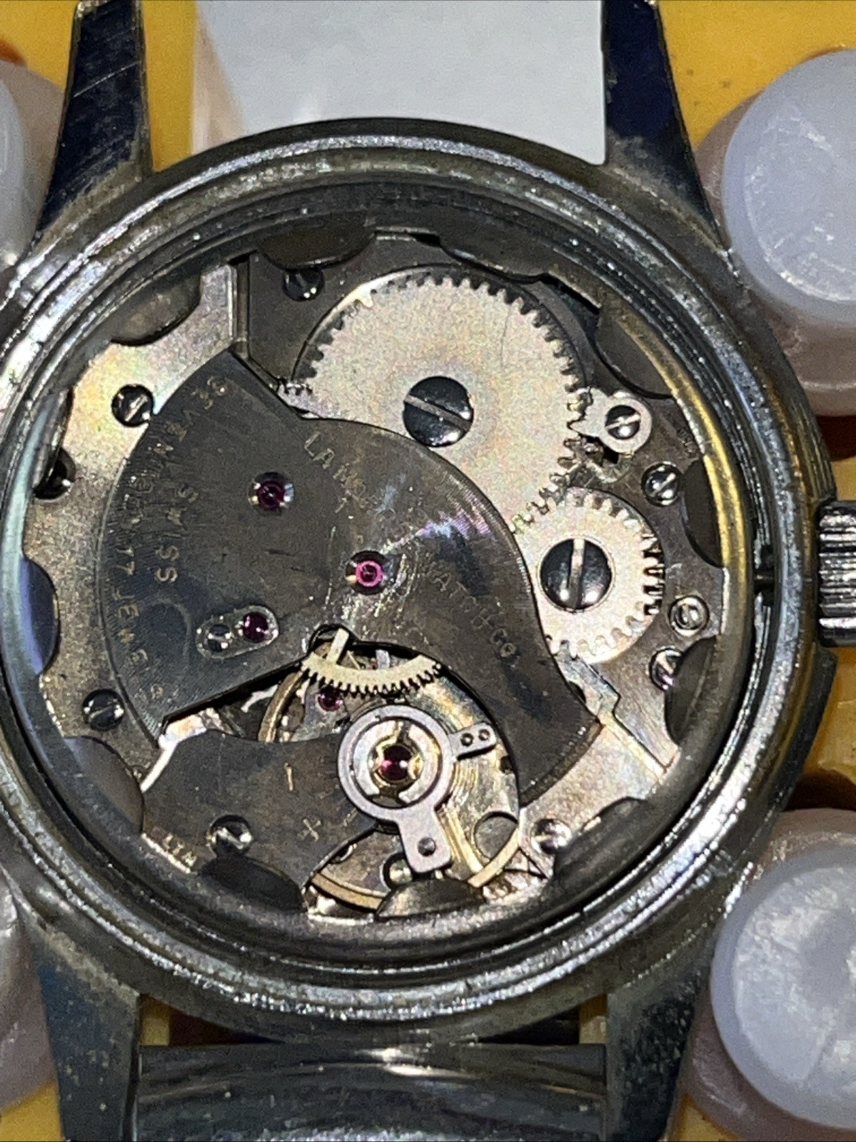 La Marque 17 Jewels Watch Unbreakable Mainspring Incabloc winds