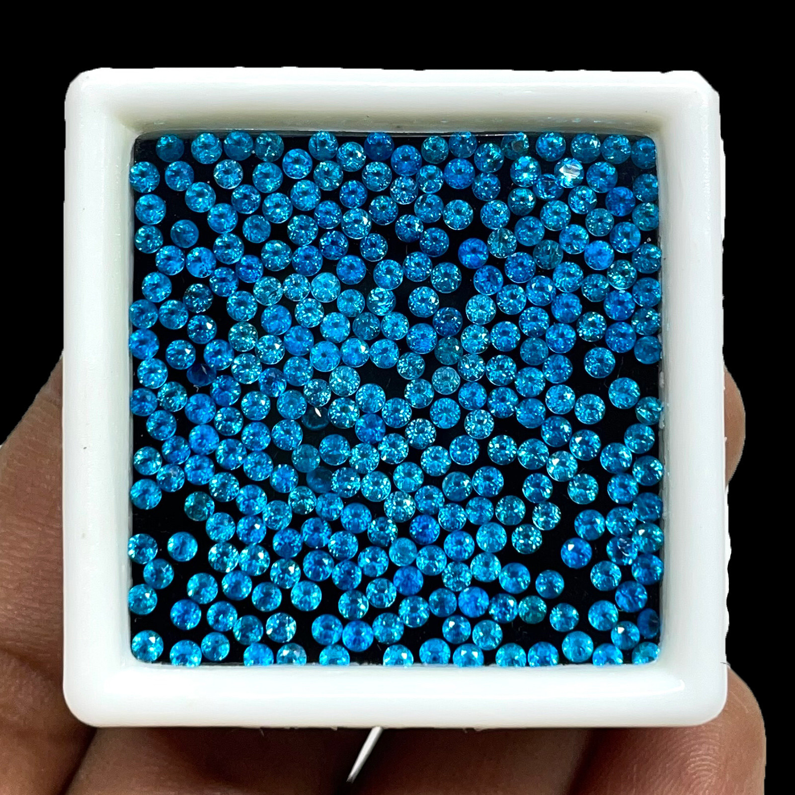 25 Pcs Natural Apatite 2mm Round Diamond Cut Neon Blue Loose Gemstones Lot