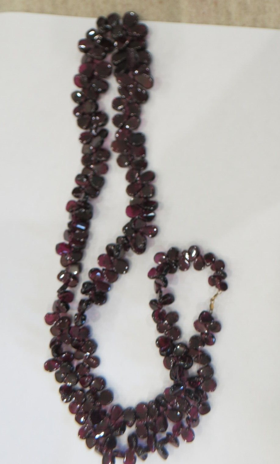 Vintage 14 Karat Gold Handmade Natural Garnet Necklace Pearshape 28′ 114 g