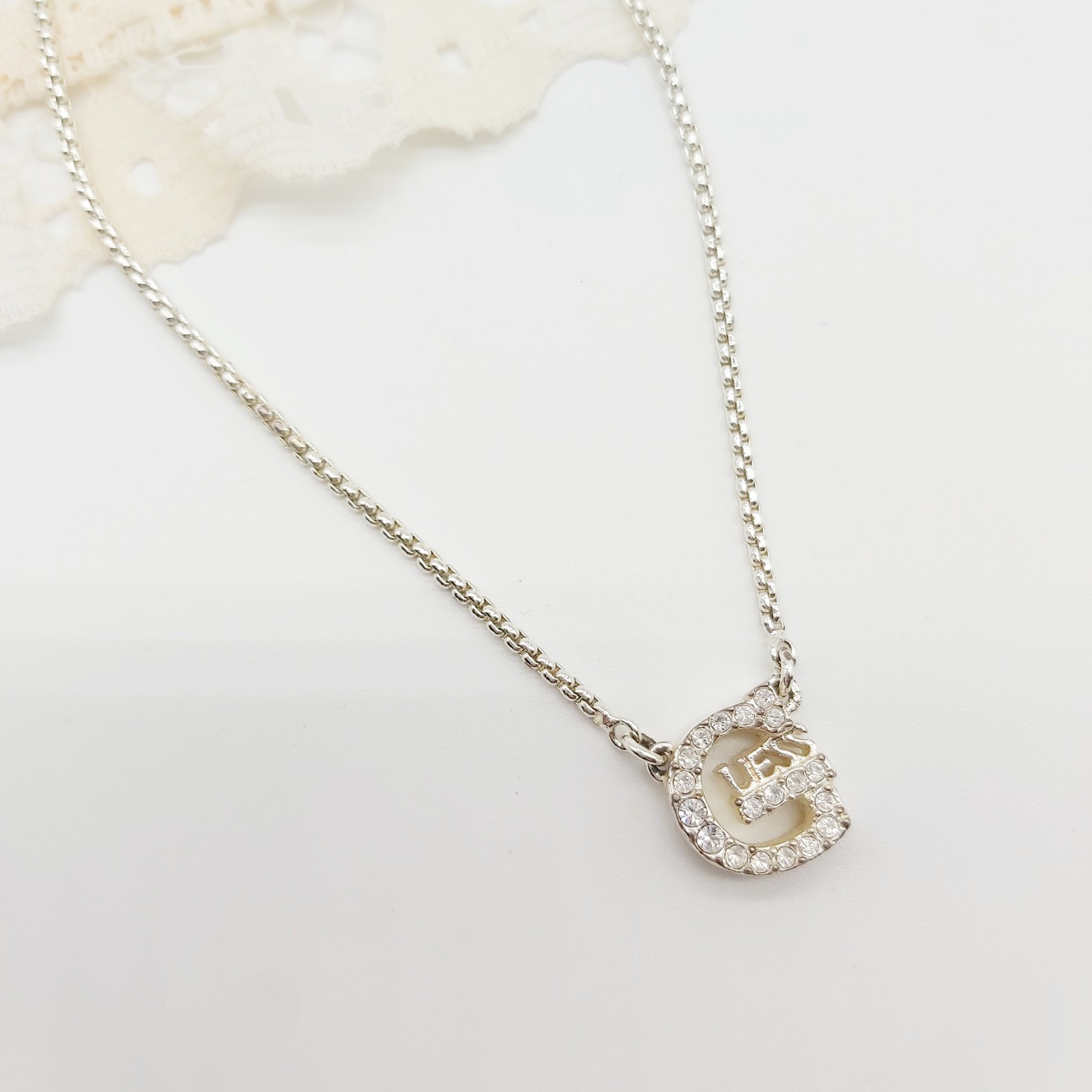 GUESS Necklace Silver Tone Clear Crystals Pretty Sparkly Spell Out VGC