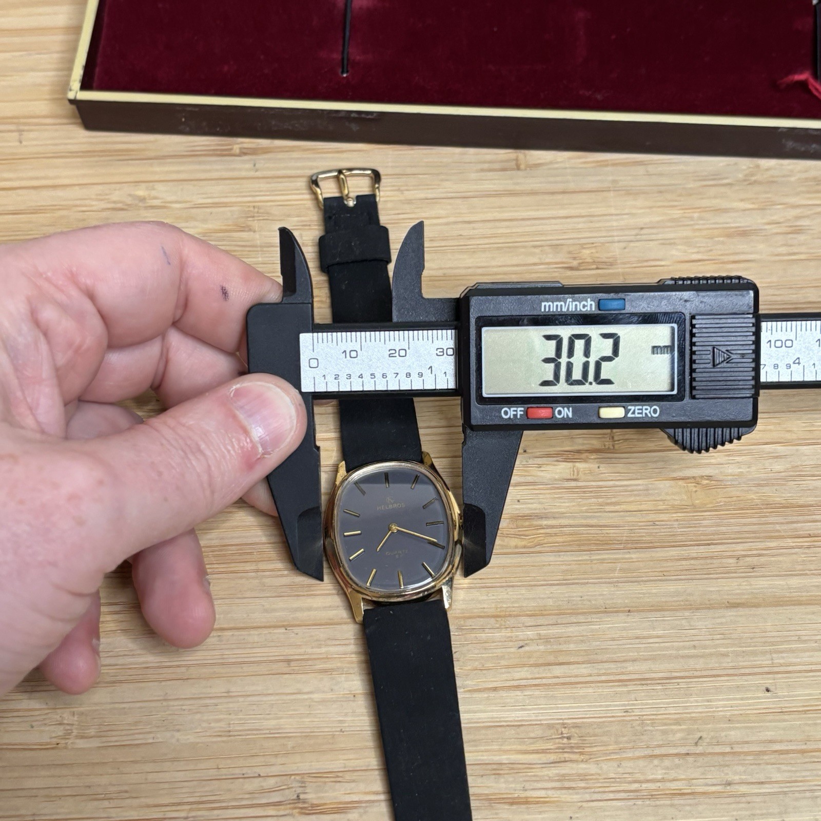 NOS Neo Vintage Helbros Oval Gold Tone Quartz Grey Dial Watch – New Bat
