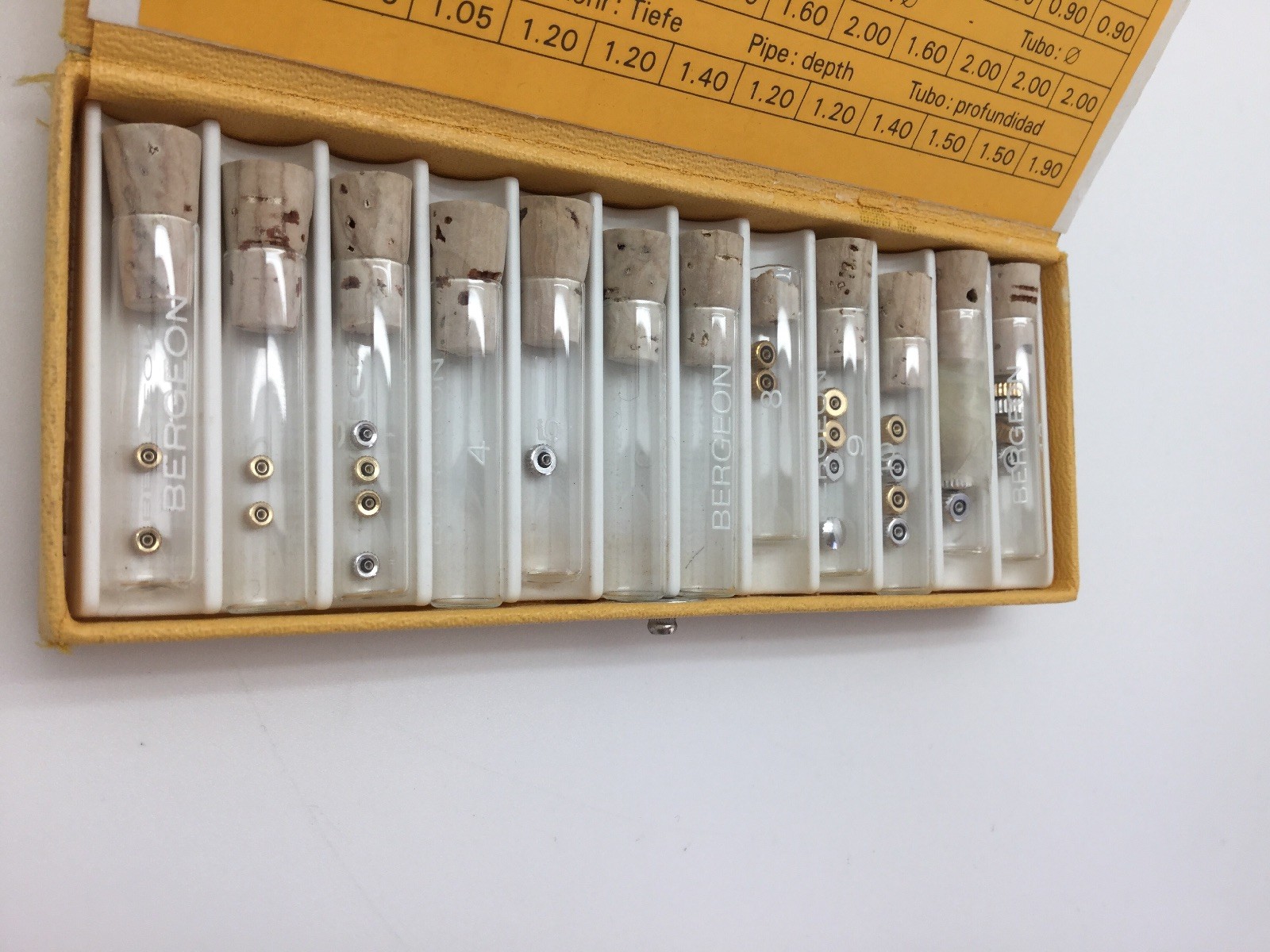 BERGEON Assortment of 48 waterproof Crowns for Quartz Movement.LT1994/B5