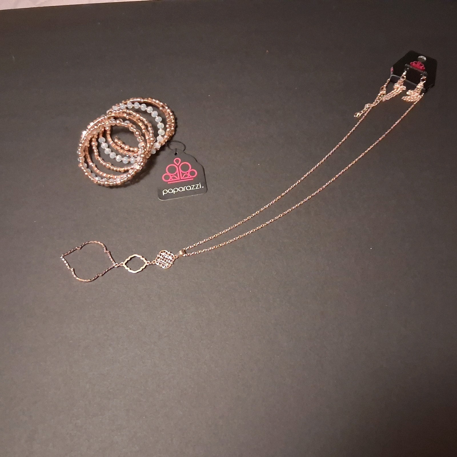 Best Pick Paparazzi- ICE Knowing You Bracelet (Color Rose Gold)