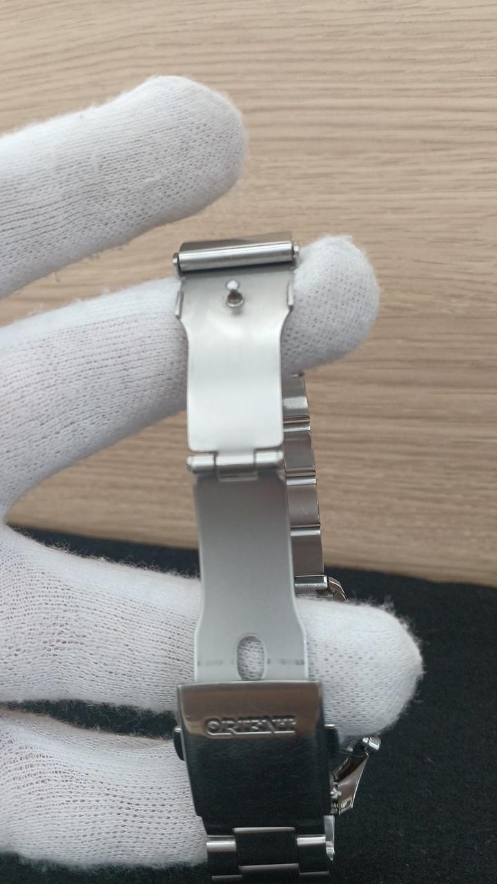 Orient EM6F-C2-B Automatic Watch Wrist 17cm/6.7in