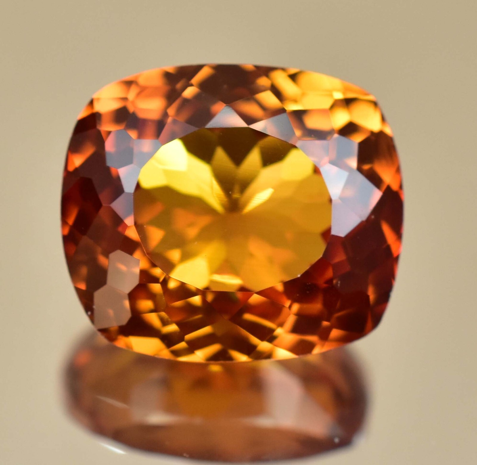 Natural imperial Topaz 18.80 Ct Cushion Stunning Flawless AGL Certified Gemstone