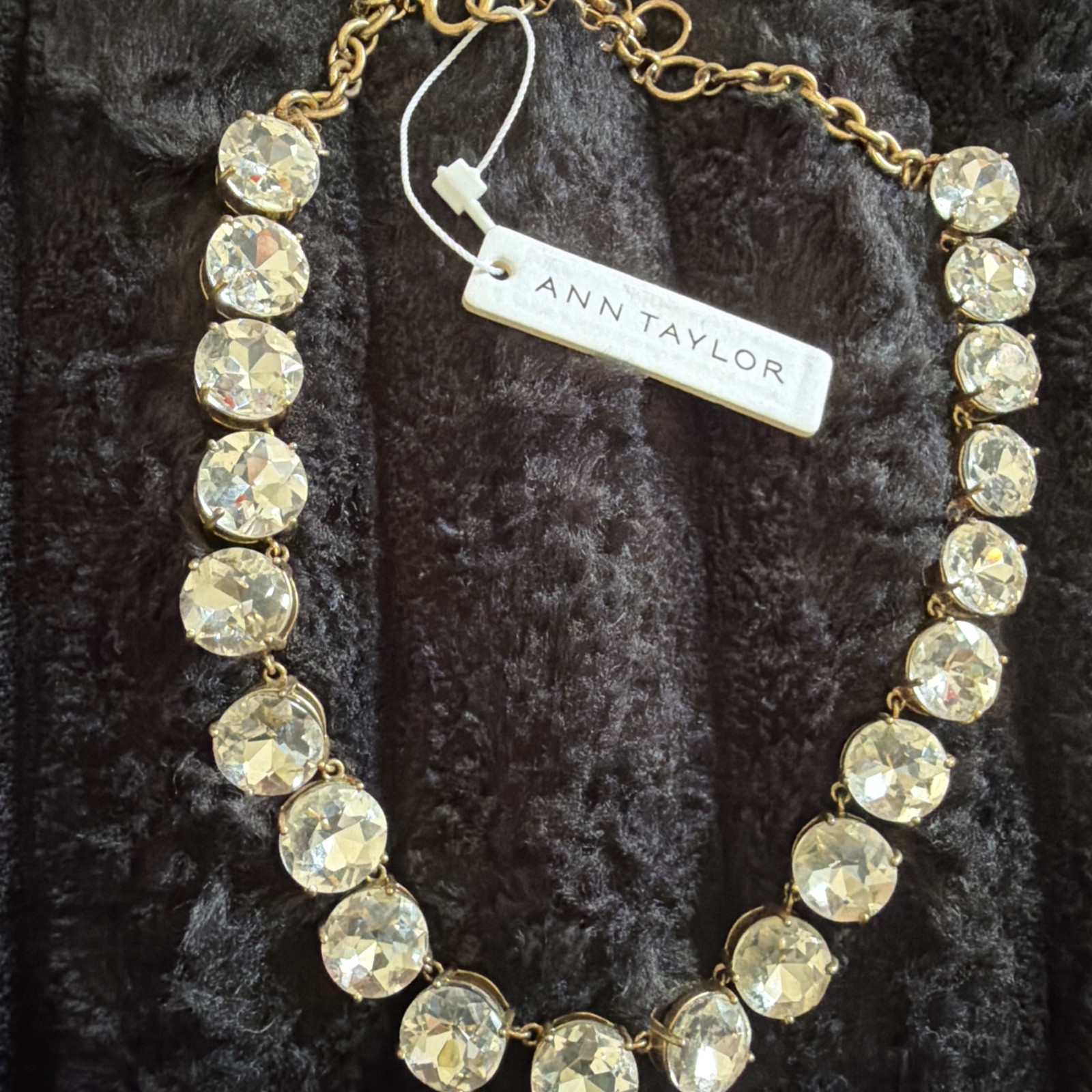 Ann Taylor Gold Tone Necklace