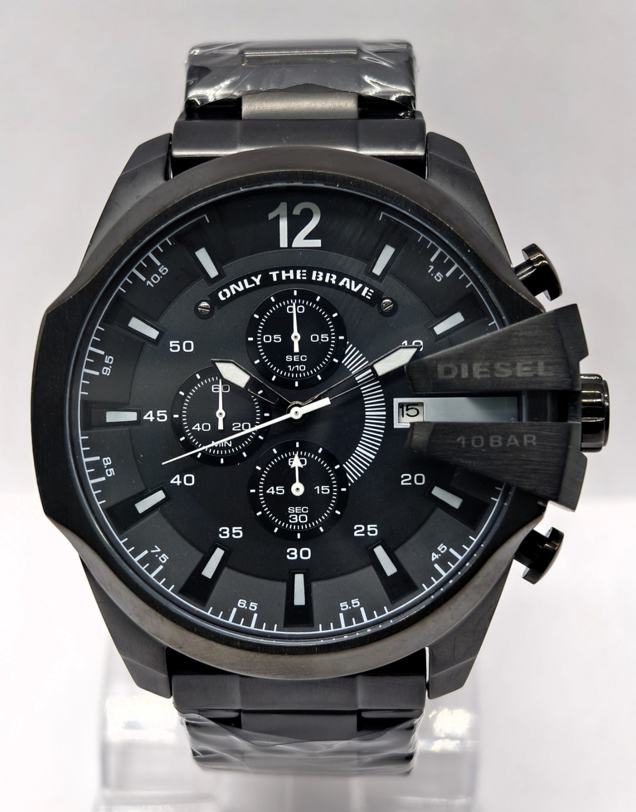 Vintage DIESEL 10 BAR Chronograph Black Dial Date Indicator Men’s Wrist Watch