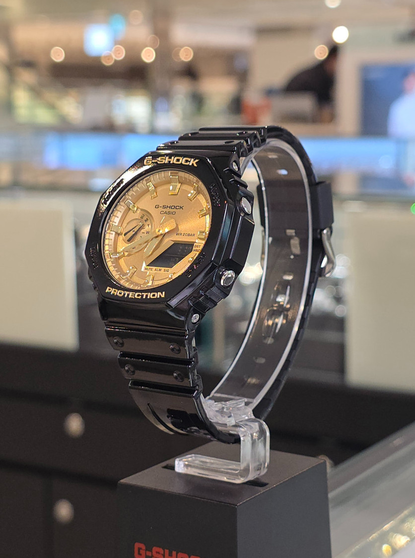 Casio G-Shock GA-2100GB-1ADR Black Gold Analog Digital Men’s Watch 200M