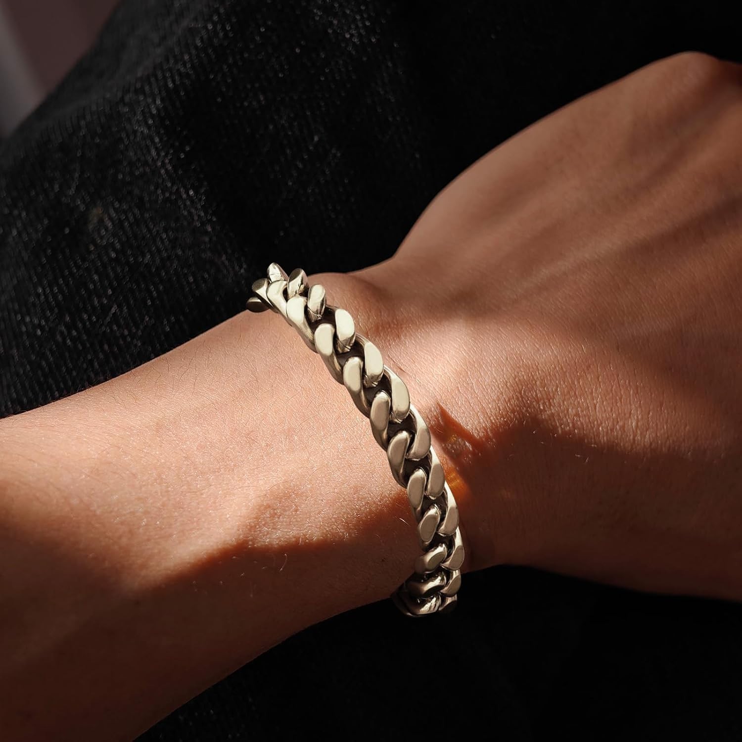 Fashionable Men’s Copper Bracelet – 9in Rose Gold Chain with Buckle Design