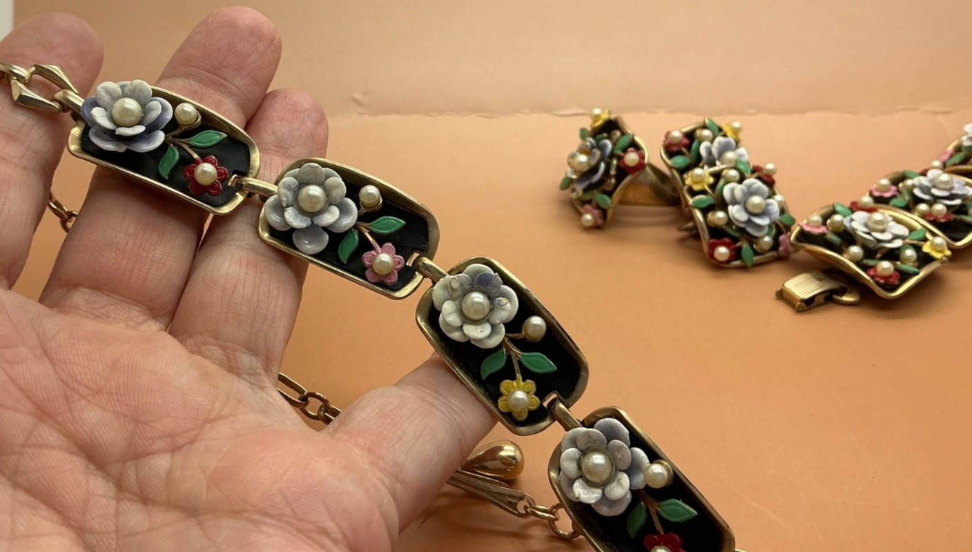 RETRO 4 Piece SET! Vintage ALICE Mulit Color Bracelet Earrings Necklace Ring!!