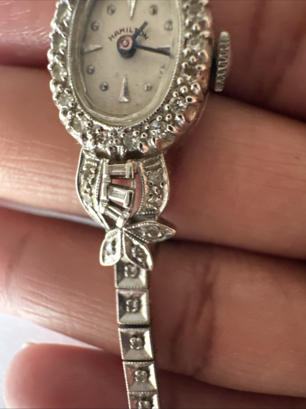 Ladies Vintage Hamilton 757 14k Solid White Gold & Diamond 22 Jewel Watch- Runs!