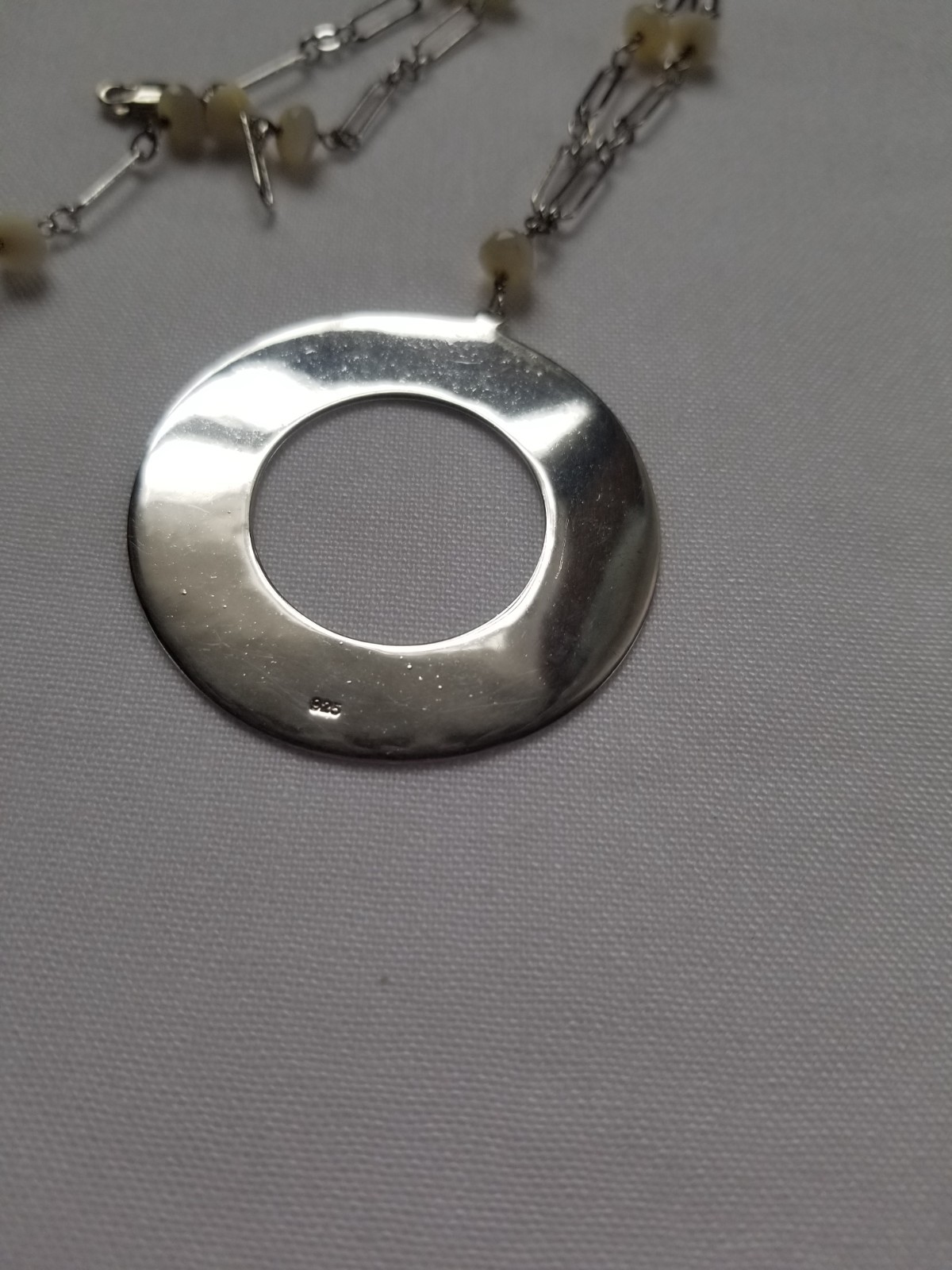 Sterling Silver Circle Pendant Necklace Paper Clip Chain White Quartz Italy 13g