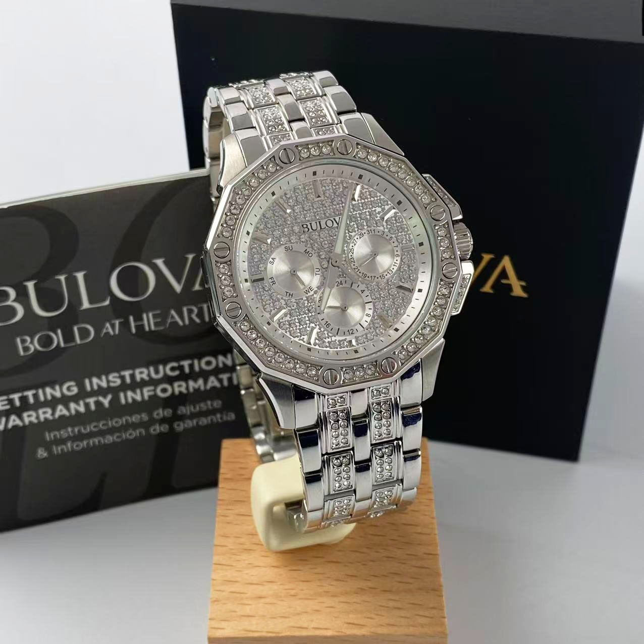 New Bulova Octava Crystal Men’s Quartz Watch White Dial Stainless Steel 96C134