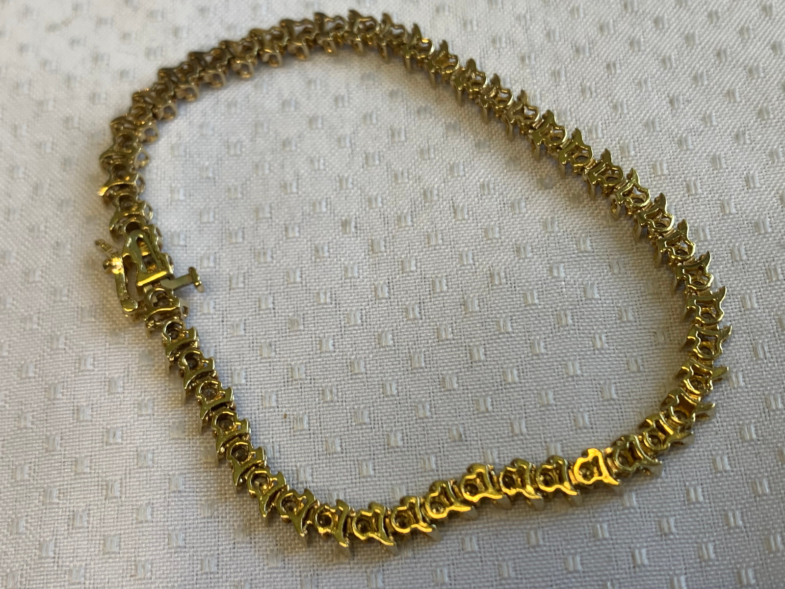 10K Yellow Gold Diamond Bracelet 7.71g Fine Jewelry 7″ Round Prong Box Clasp