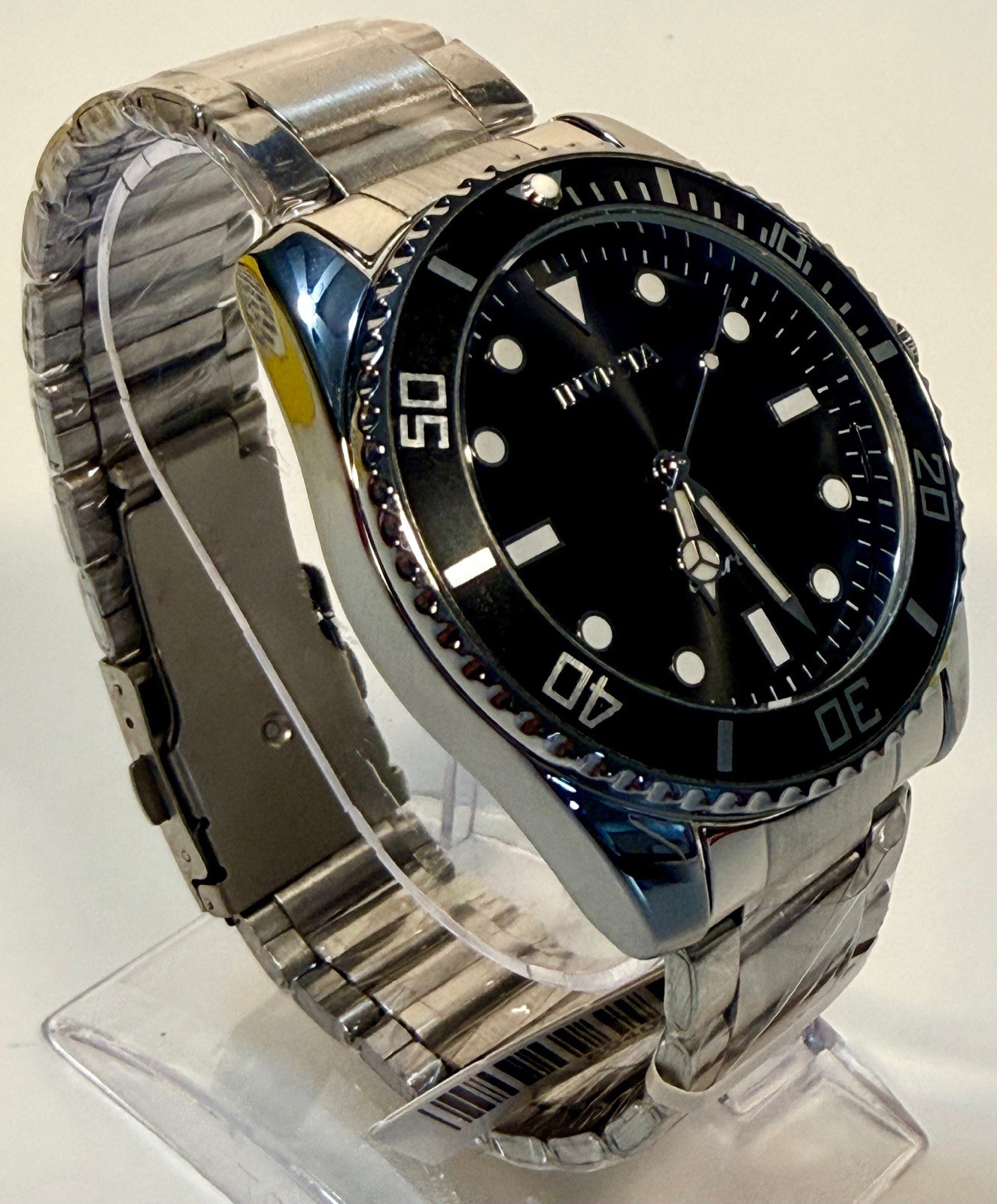 69401 Invicta Mens Pro Diver Vitreos Stainless Steel Bracelet Black Dial 42mm
