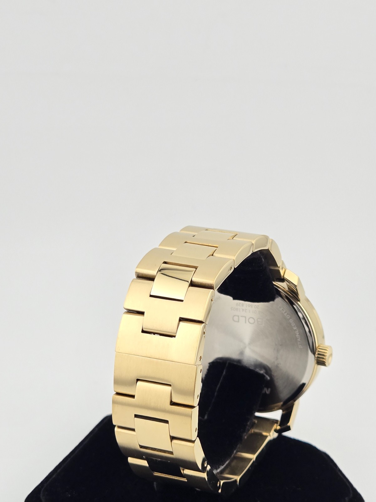Movado Bold Access Men’s Gold Tone Swiss Watch – 3600912