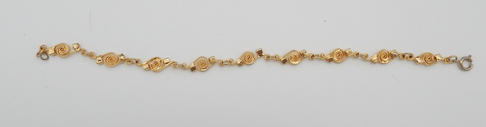 Vintage 12K Gold Plated Swirl Filigree Studded Bracelet