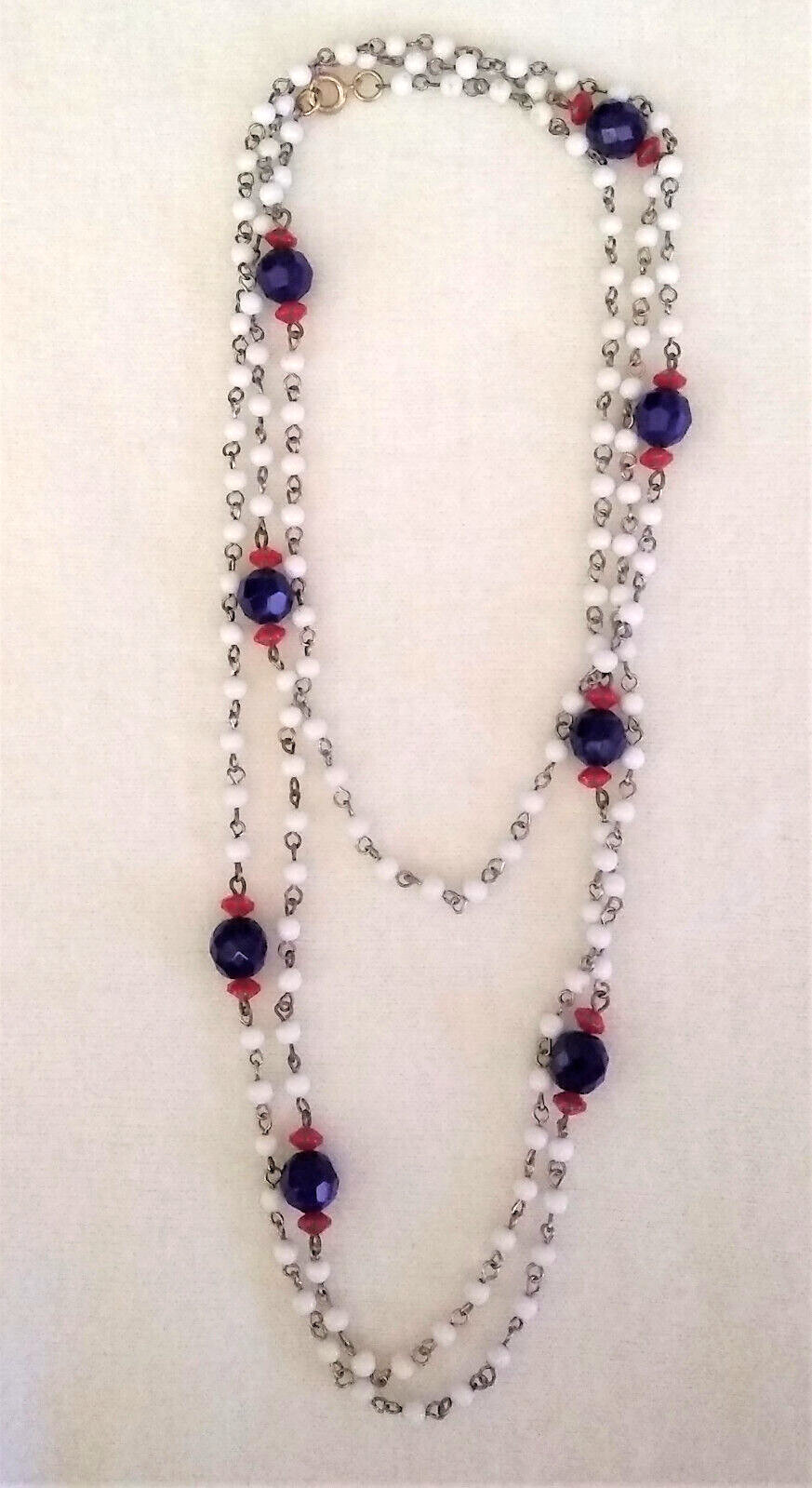 VINTAGE MULTICOLOR RED WHITE BLUE BEADED PATRIOTIC CHAIN BEADS NECKLACE 56″ LONG