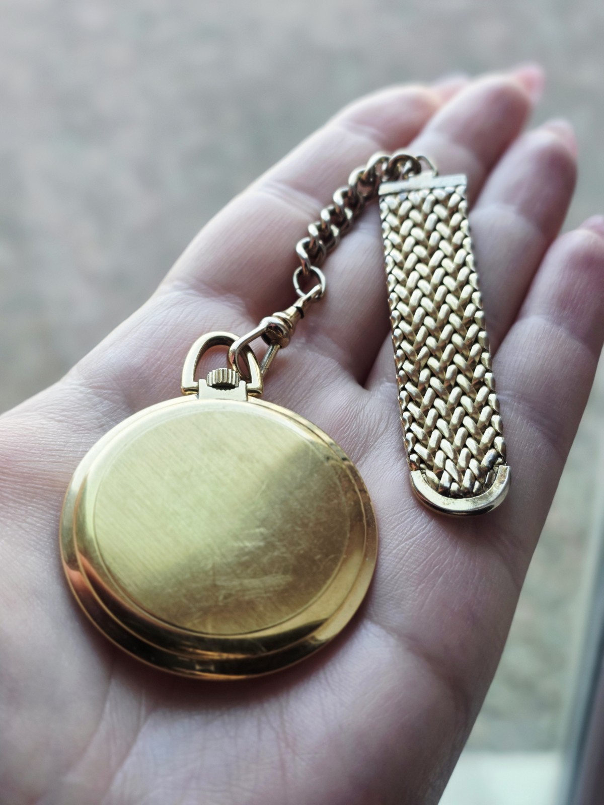 1984 Wittnauer Silhouette Swiss Lapel Pocket Watch – 17J Mechanical