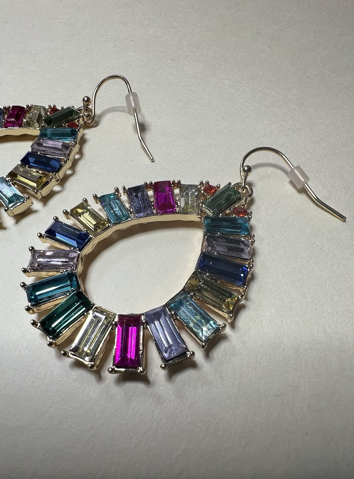 Vintage Christian Siriano NY Baguette Crystal Teardrop Dangle Hook Earrings