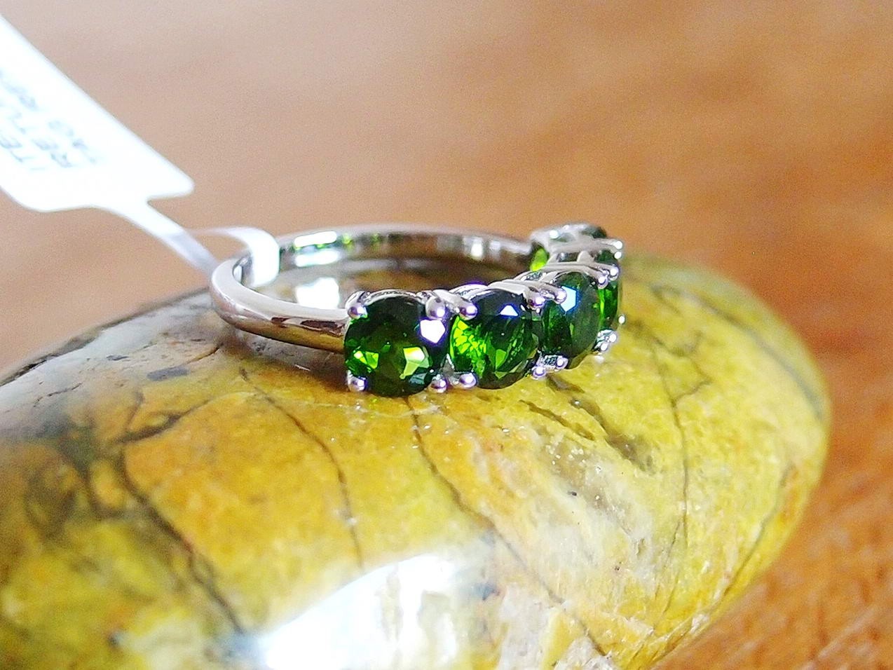 Natural Chrome Diopside Half Eternity 925 Sterling Silver Ring Size L