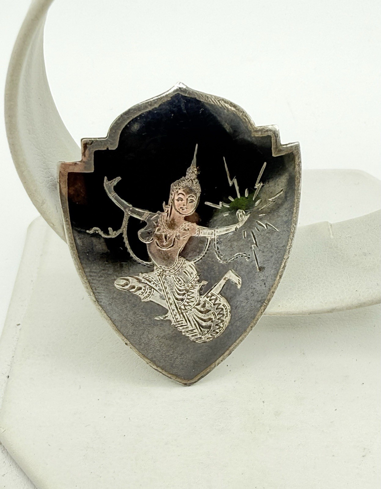 Vintage Siam Stirling Silver Shield Pin Brooch Lady Dancing 1 3/4” 8.8grams