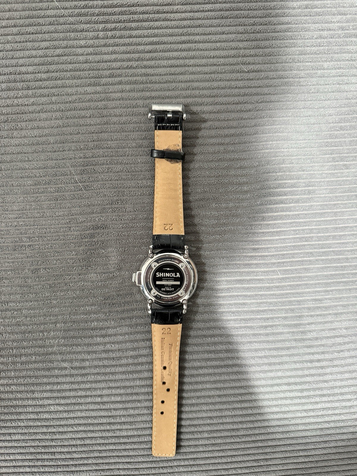 Authentic Shinola The Runwell Argonite-1069 Quartz Black Dial, Leather Strap