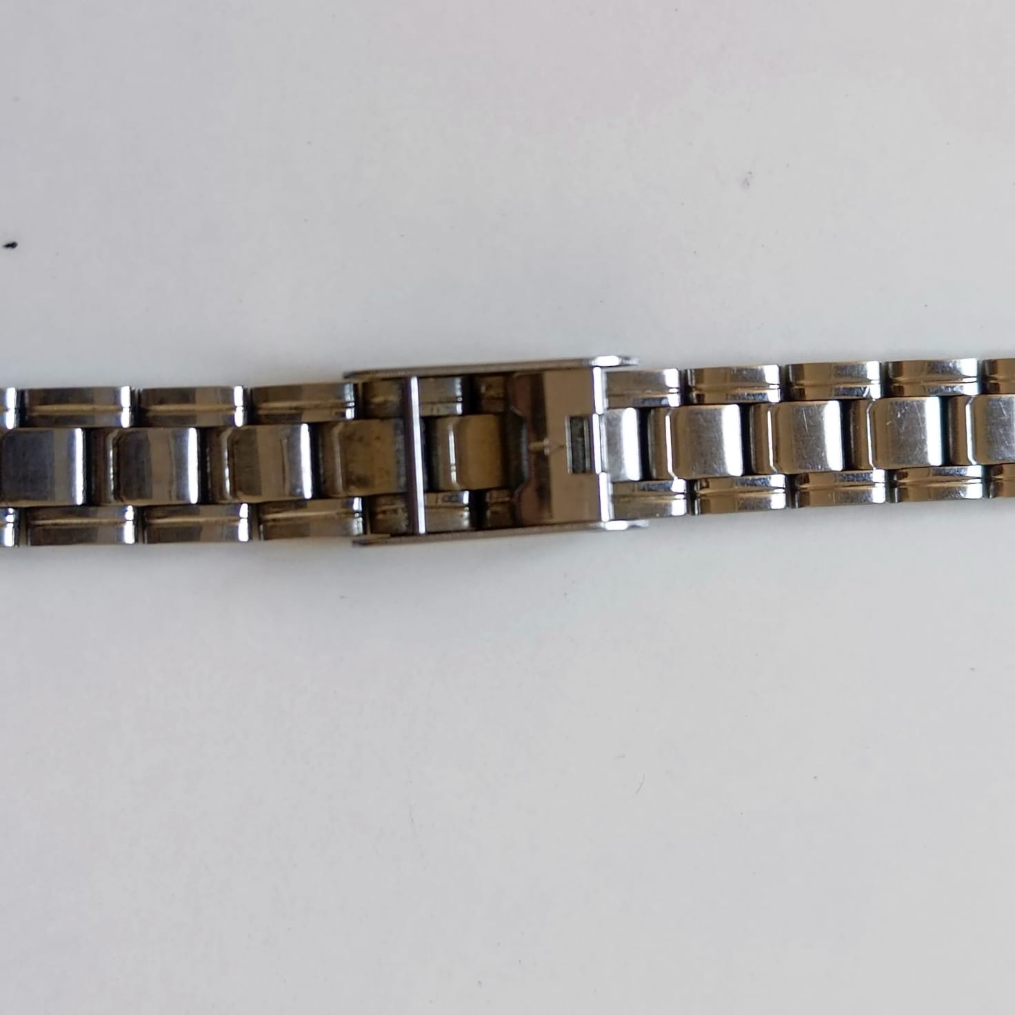 Vintage Falcon Q&Q Ladies Quartz Wrist Watch Silver Tone Bracelet Easy Read