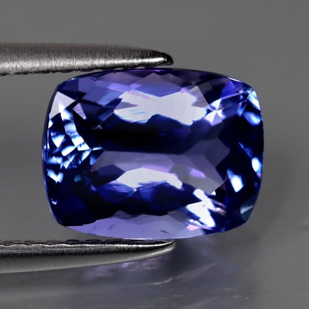 2.45 ct Shimmering Cushion(9.13 x 6.88 mm)Tanzania Bluish Violet Tanzanite Stone