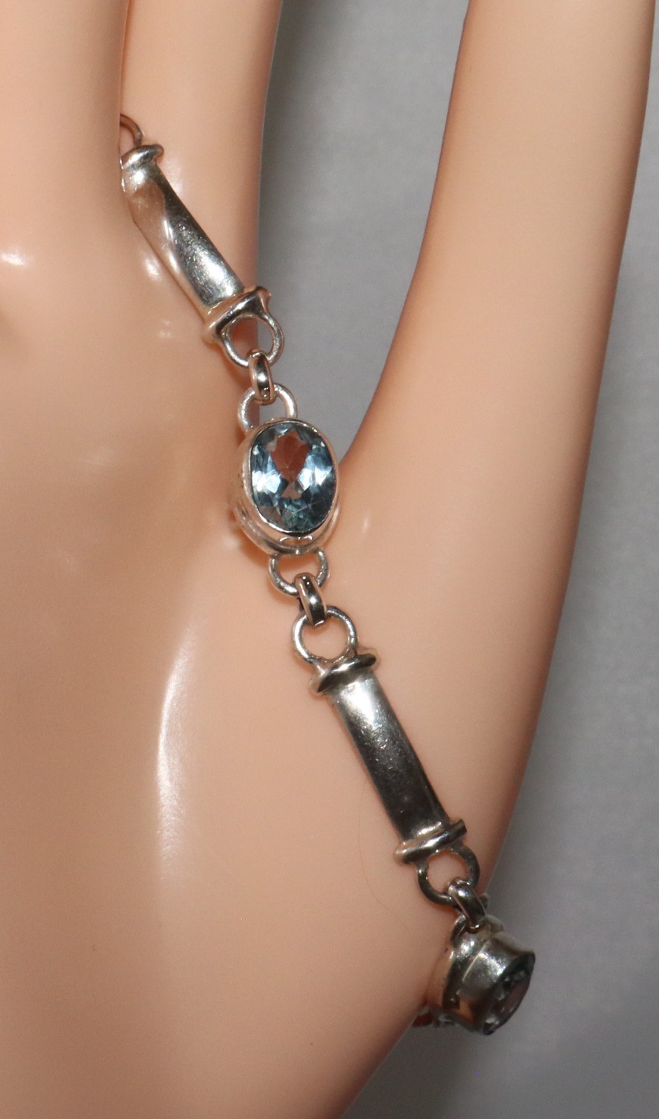 Vintage Sterling Silver Blue Topaz? Bar Link Toggle Clasp Bracelet 12 grams 8 in
