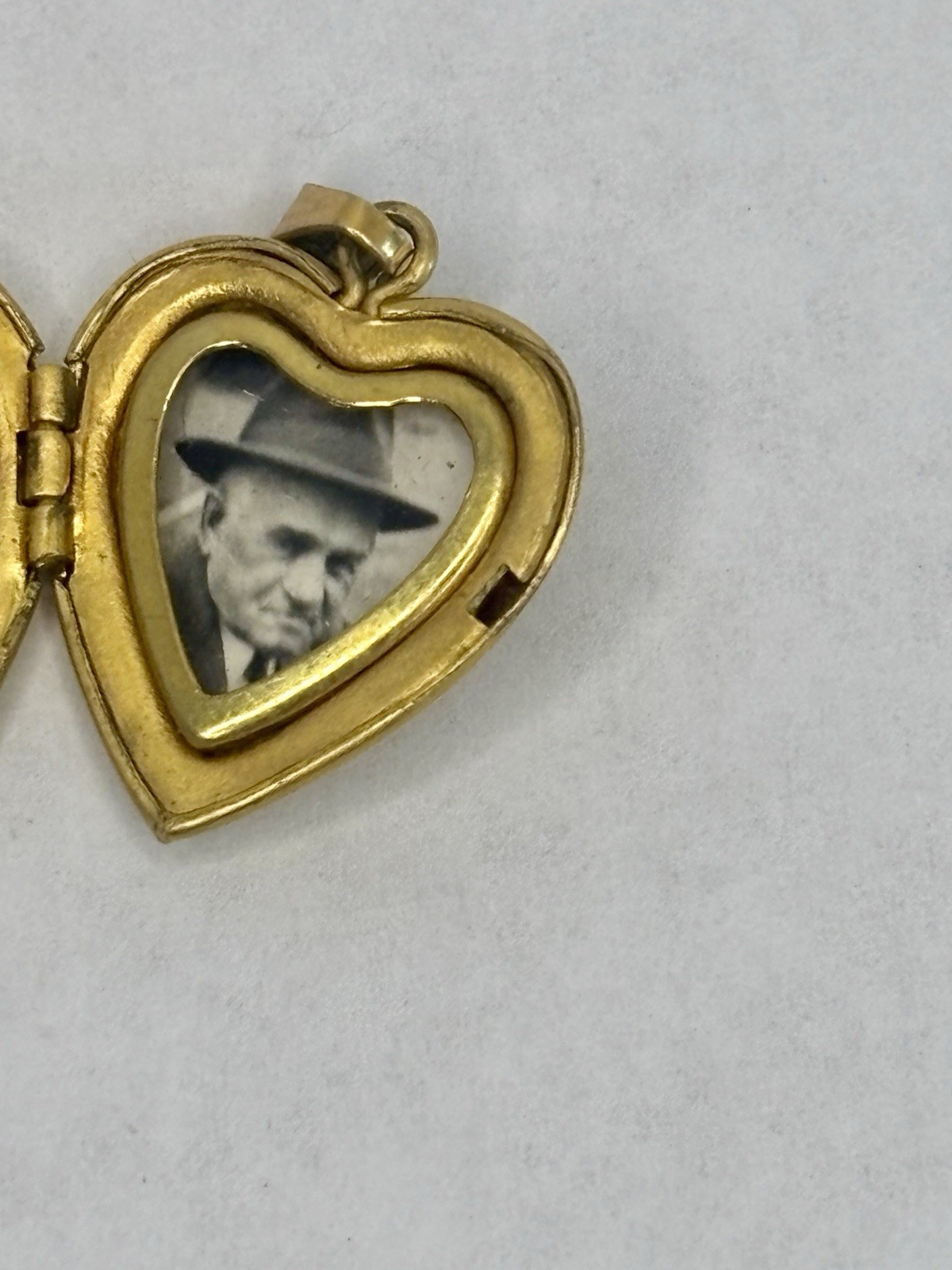 Antique 12 Karat Gold Filled Heart Shaped Locket, Good Condition