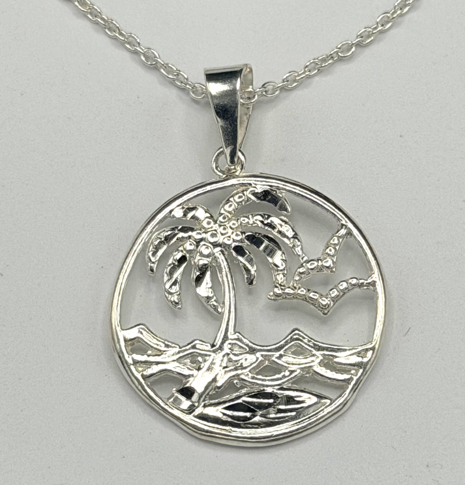 Sterling Silver Ocean View Palm Tree Pendant Necklace 18″ NWT 4.0g Gift Box