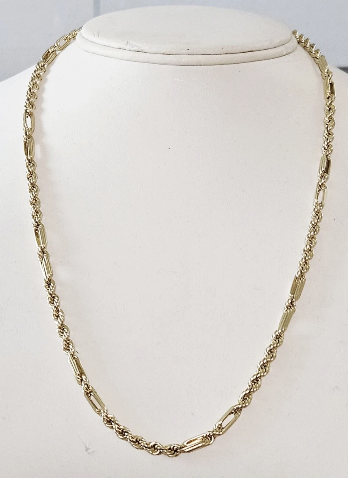 14k yellow gold Figarope Chain Link necklace With Tag. 9.5g Unworn Tested